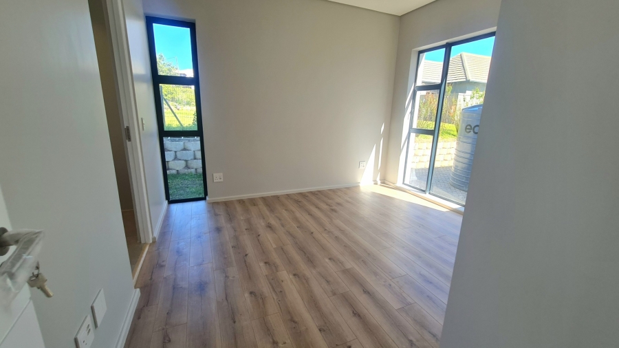 4 Bedroom Property for Sale in Baron View Western Cape